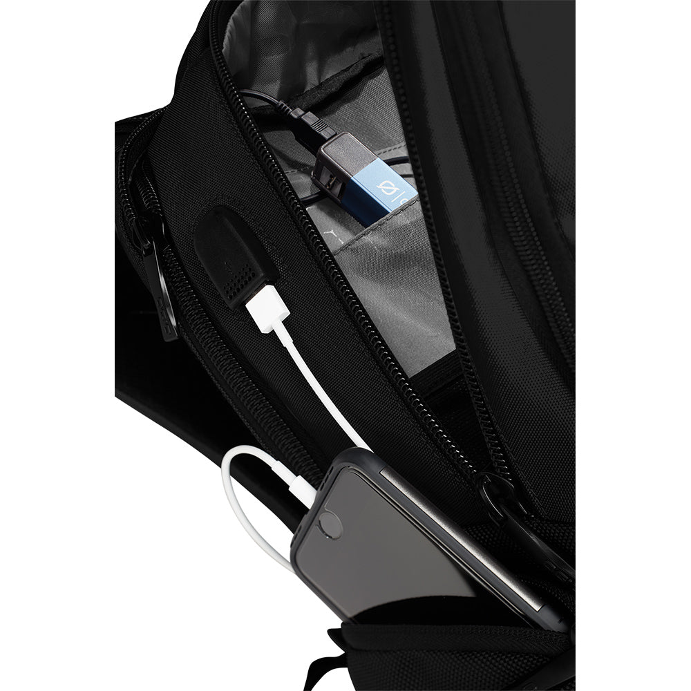 OGIO ® Connected Pack